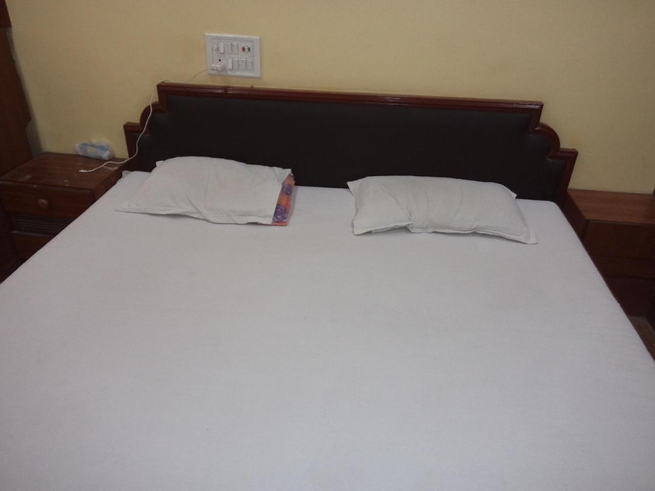 Hotel Neelkamal Indore Exterior photo