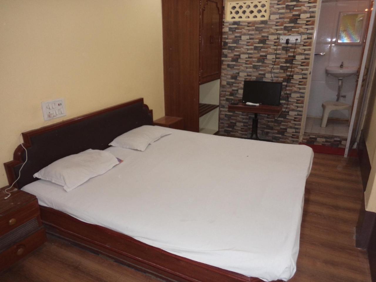 Hotel Neelkamal Indore Exterior photo
